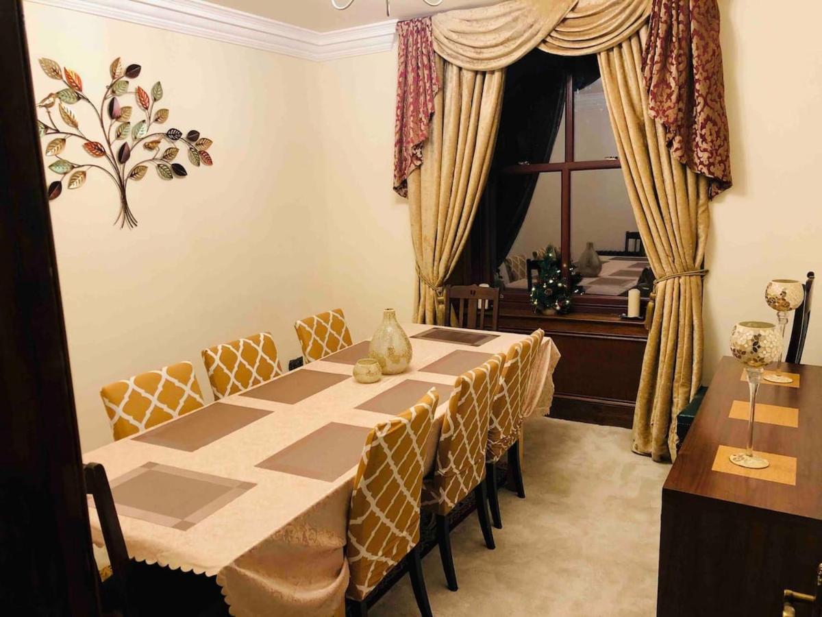 Beautiful 4-Bed Villa In Γλασκώβη Εξωτερικό φωτογραφία