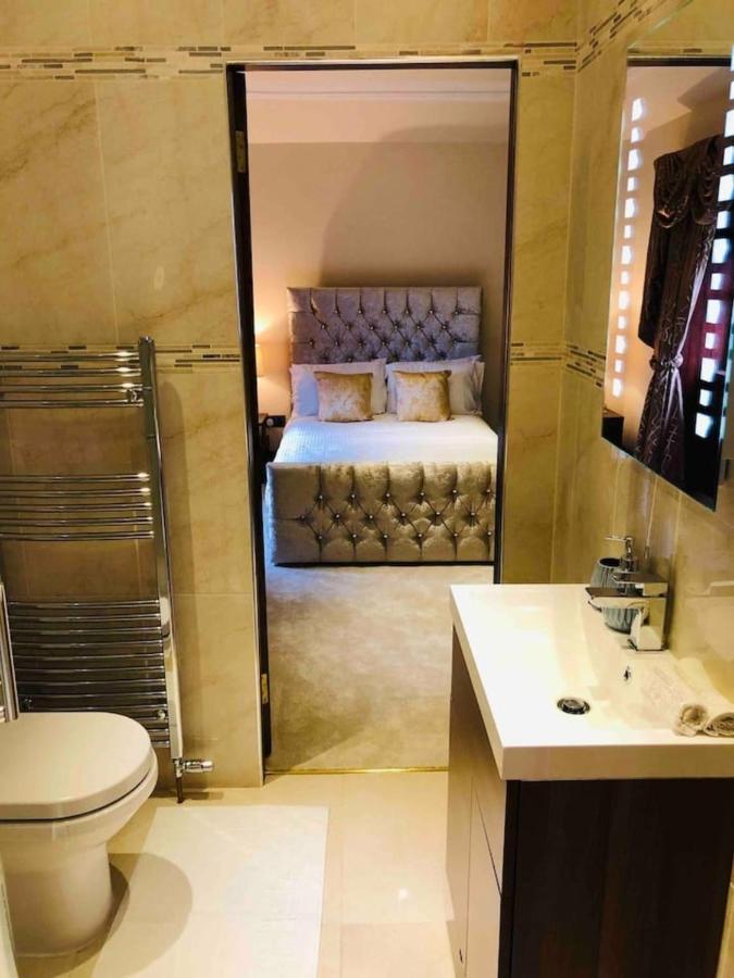 Beautiful 4-Bed Villa In Γλασκώβη Εξωτερικό φωτογραφία